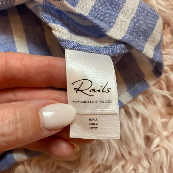 Rails white and blue Savannah Juneau Stripe linen shirt small or medium - Picture 6 of 13